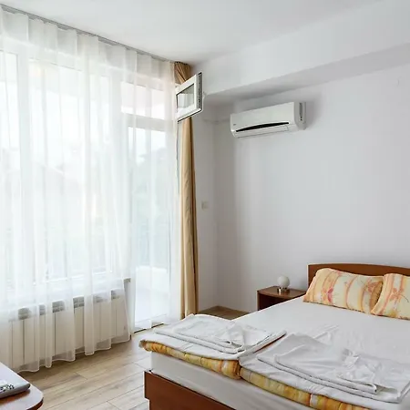 Gradina بيت ضيافة